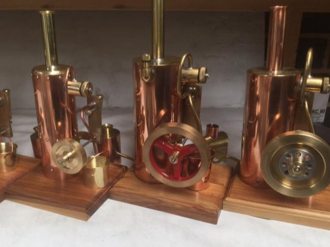 Trevs Toy Box vertical steam engines