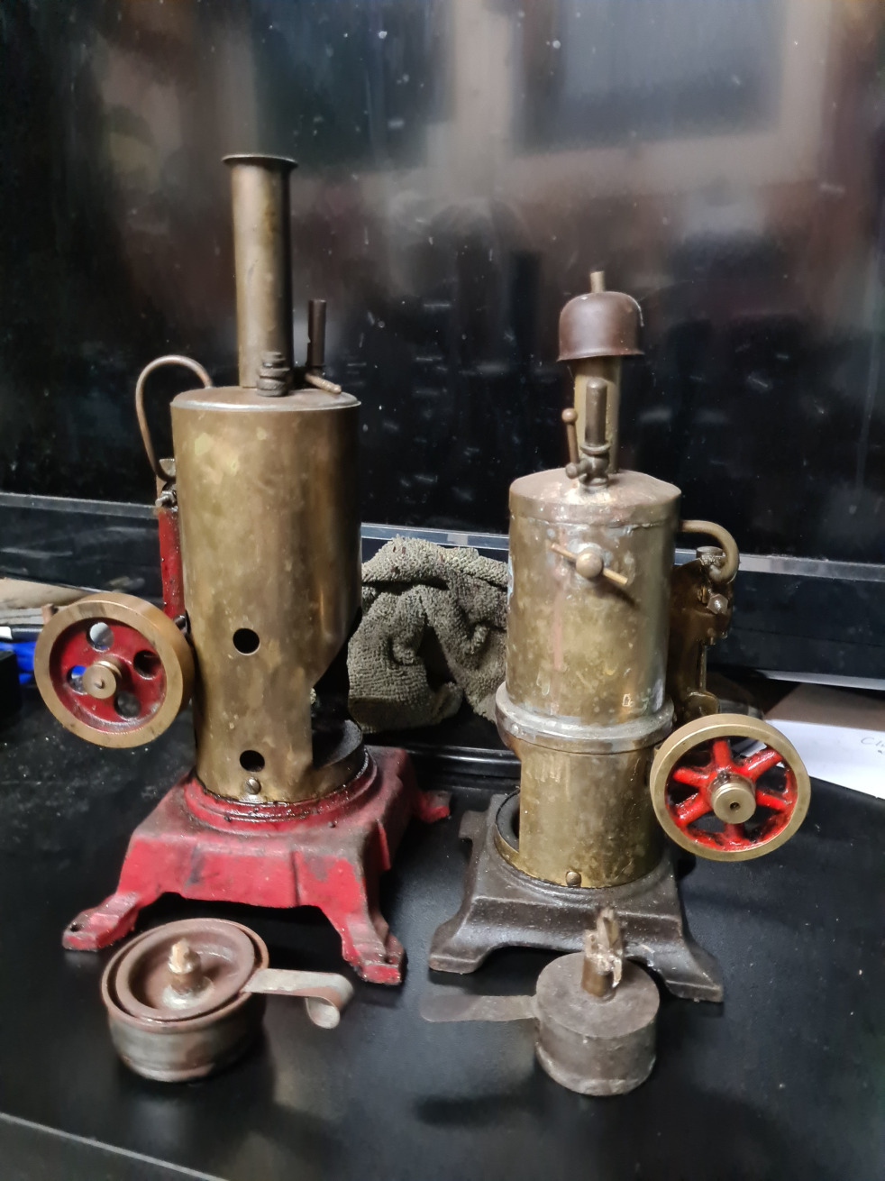 Scorpion and Renown vertical model steam engines made in Australia