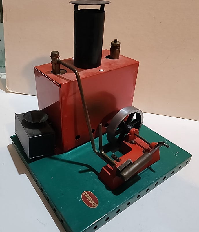 Auckland Model Engineers horizontal steam engine