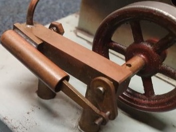 Second style of Scorpion engine base